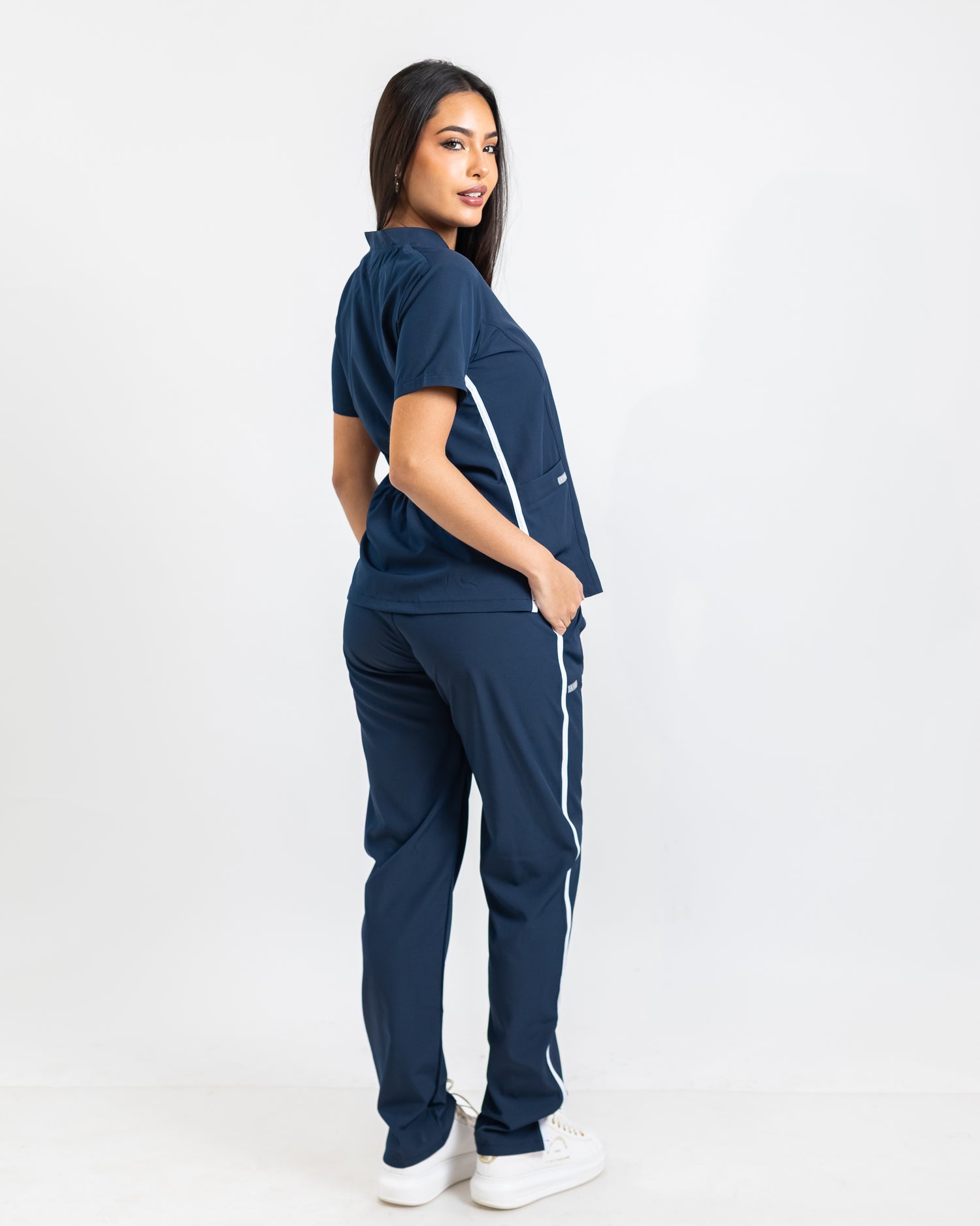 Scrub Maia