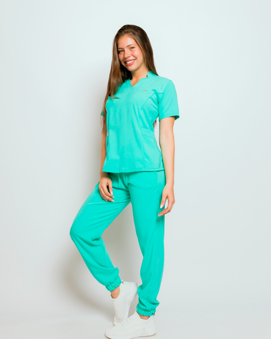 Scrub Emily color verde menta