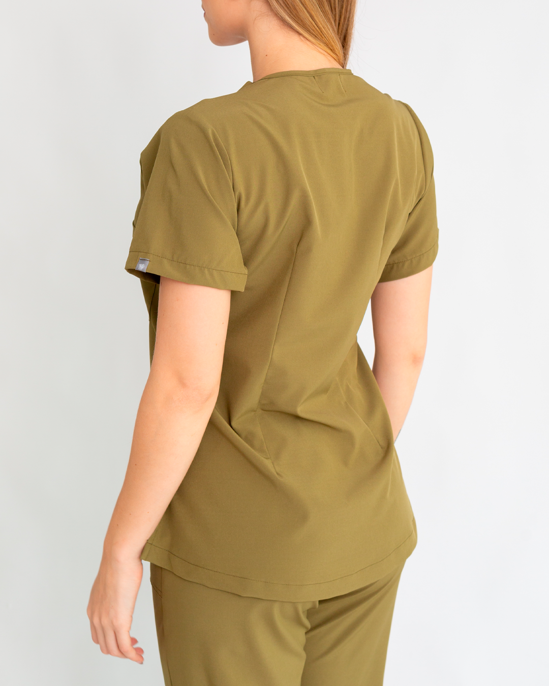 Scrub Luxo color verde musgo